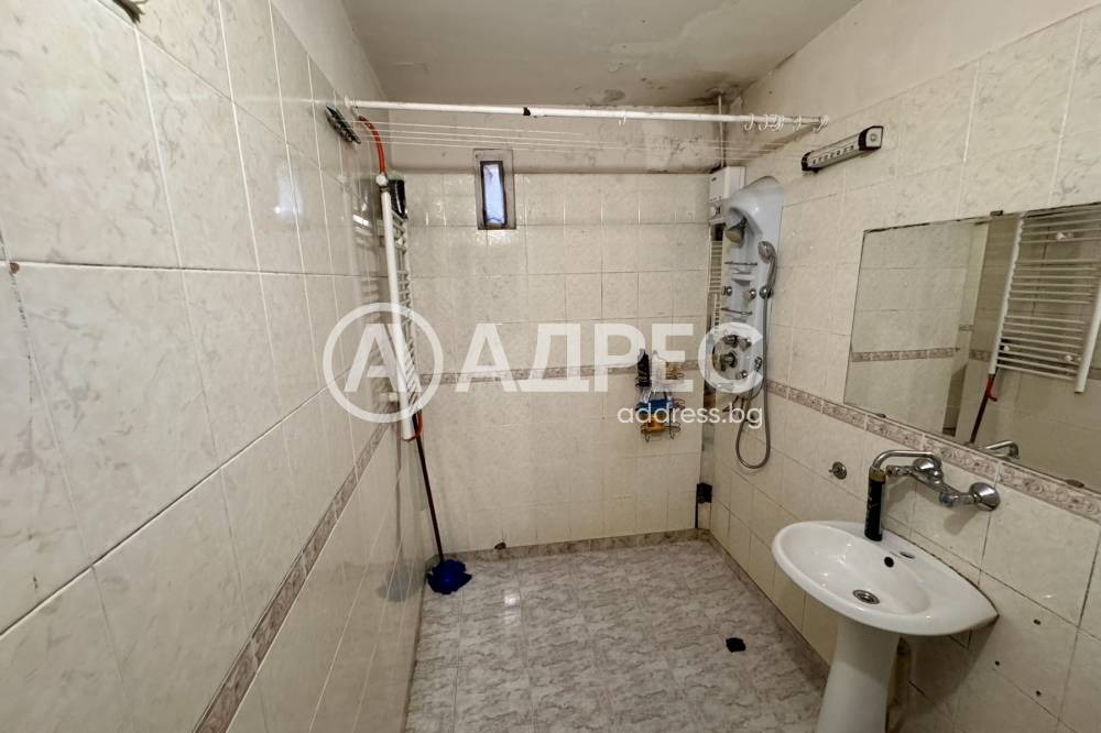 Продава КЪЩА, гр. София, Факултета, снимка 11 - Къщи - 55184447