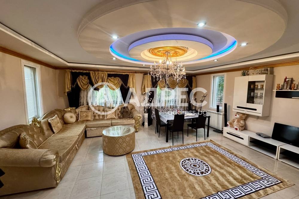 Продава КЪЩА, гр. София, Факултета