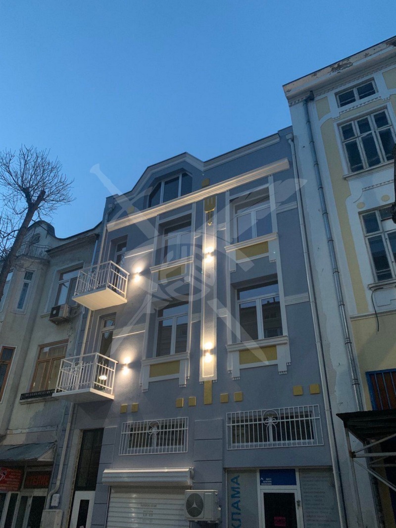 Продава КЪЩА в град Варна, Гръцка махала - 268 кв.м / 900 000 € » 1 760 247.00 лв., ЕКС НВД ООД