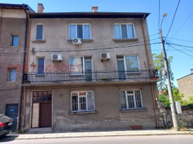 Продава  Етаж от къща, гр. Дупница