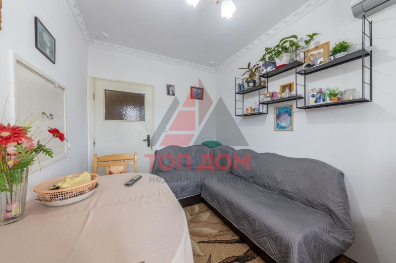 Продава  3-стаен град Варна , Възраждане 2 , 92 кв.м | 63787877 - изображение [4]