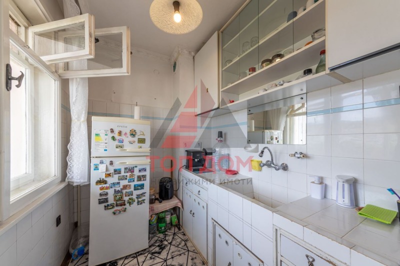 Продава  3-стаен град Варна , Възраждане 2 , 92 кв.м | 63787877 - изображение [6]