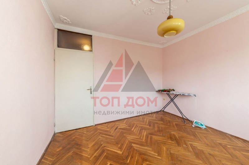 Продава  3-стаен град Варна , Възраждане 2 , 92 кв.м | 63787877 - изображение [12]