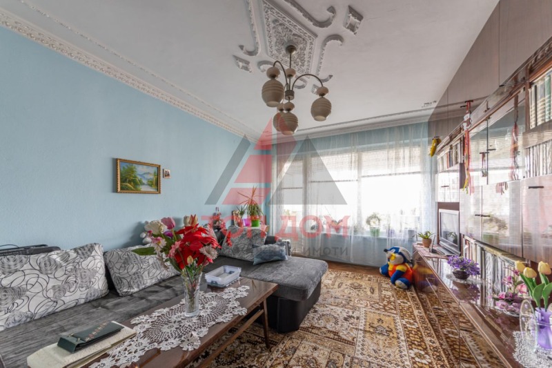 Продава  3-стаен град Варна , Възраждане 2 , 92 кв.м | 63787877 - изображение [3]