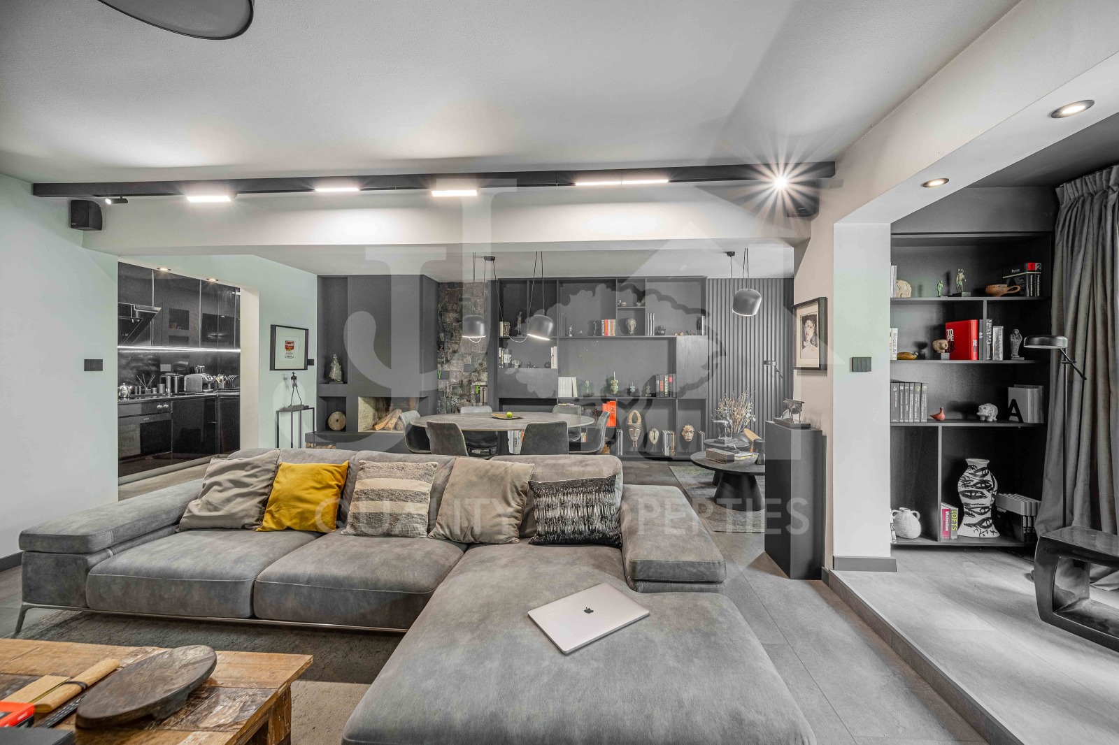 Продава МНОГОСТАЕН, гр. София, Лозенец, снимка 3 - Апартаменти - 54217042