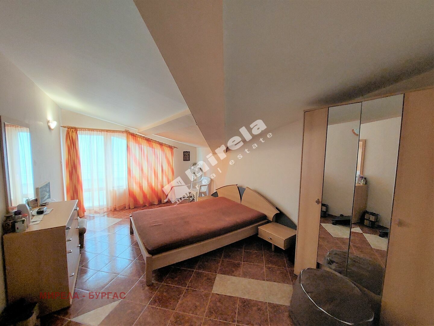 Продава МНОГОСТАЕН, гр. Черноморец, област Бургас, снимка 5 - Апартаменти - 54215832