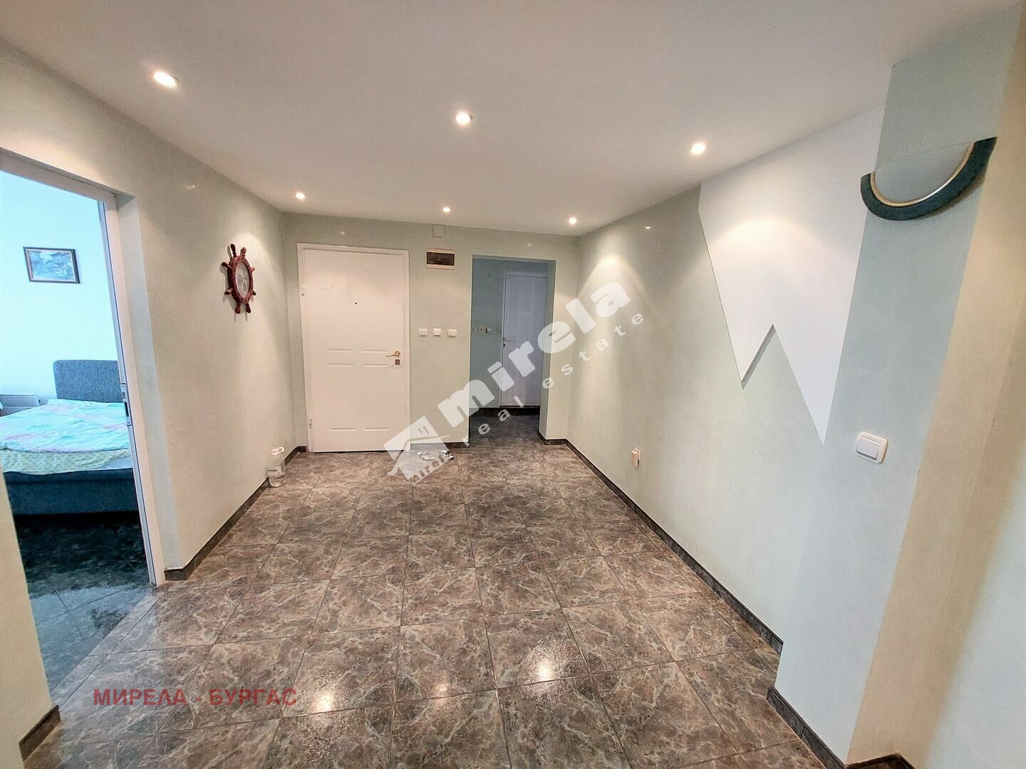 Продава МНОГОСТАЕН, гр. Черноморец, област Бургас, снимка 9 - Апартаменти - 54215832