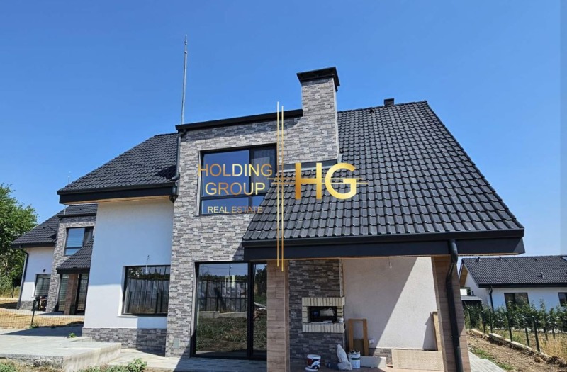Продава КЪЩА в град Варна, с. Звездица - 158 кв.м / 229 000 € » 447 885.07 лв., ХОЛДИНГ ГРУП