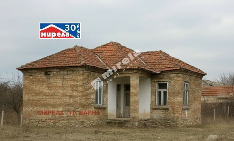 Продава КЪЩА, с. Казашка река, област Варна