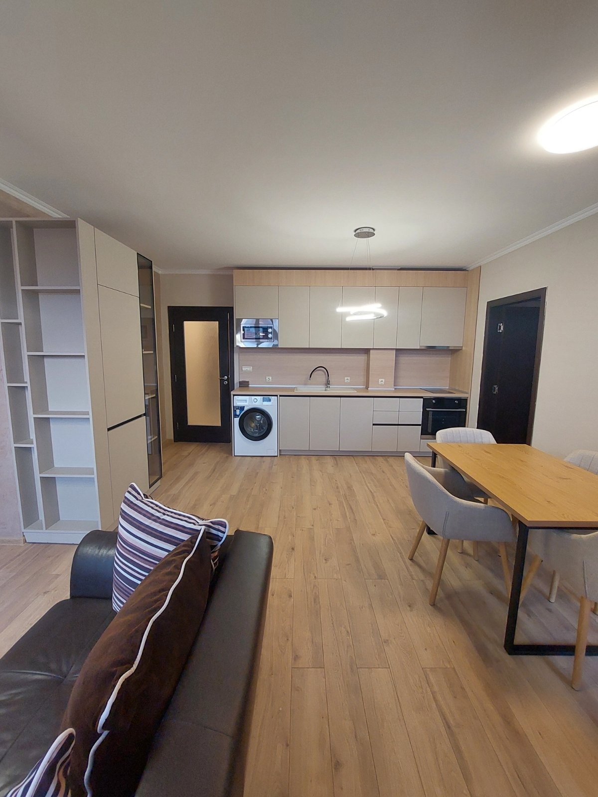 Продава 3-СТАЕН, гр. Шумен, Добруджански, снимка 4 - Апартаменти - 56269717