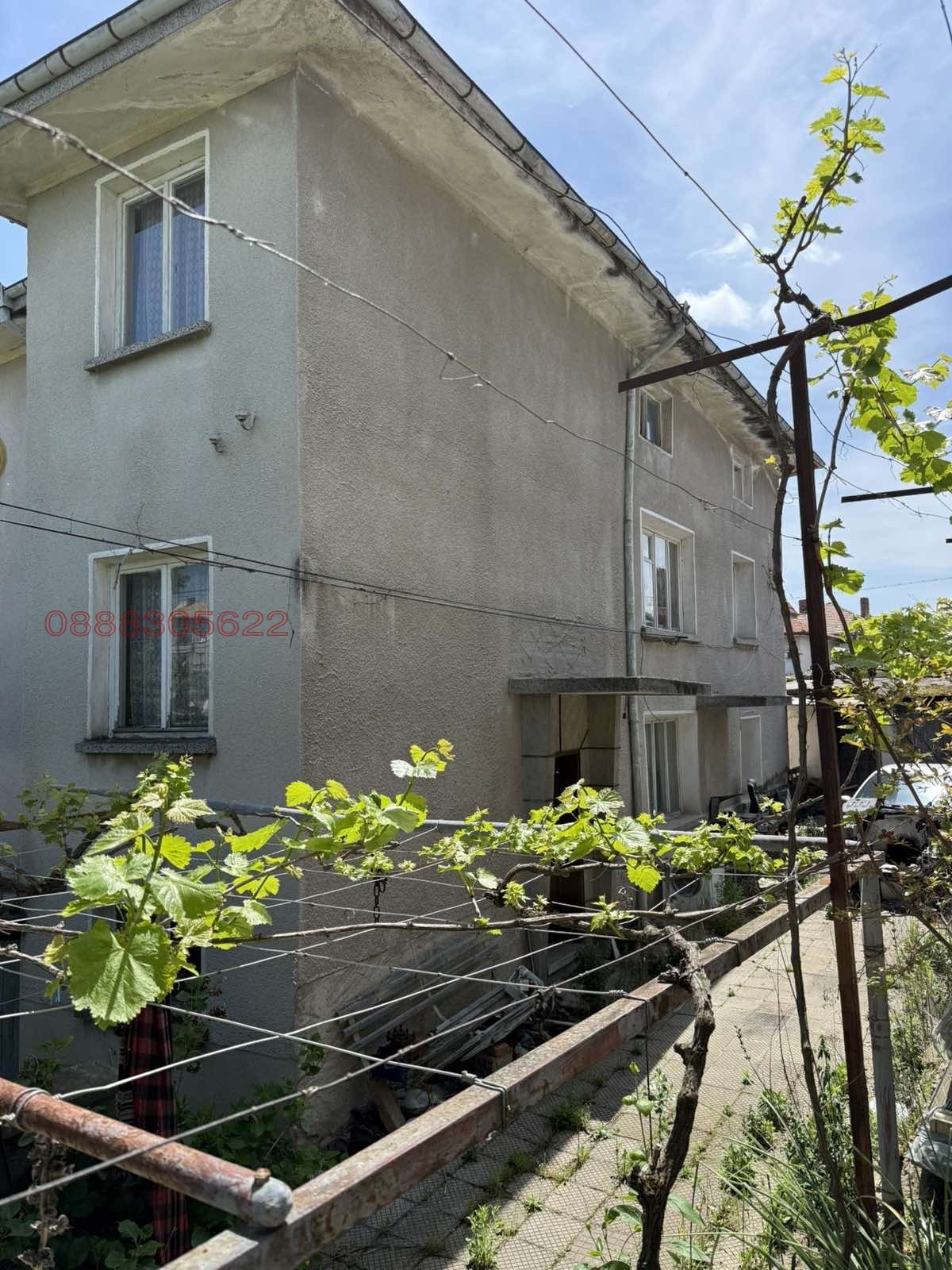 Продава КЪЩА, гр. Хисаря, област Пловдив