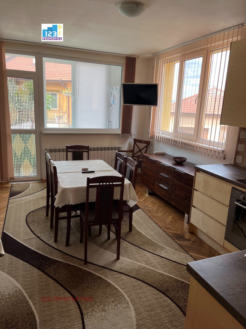 Продава 3-СТАЕН в град Кюстендил, Център - 100 кв.м / 123 000 € » 240 567.09 лв., 123 ПРОПЪРТИС
