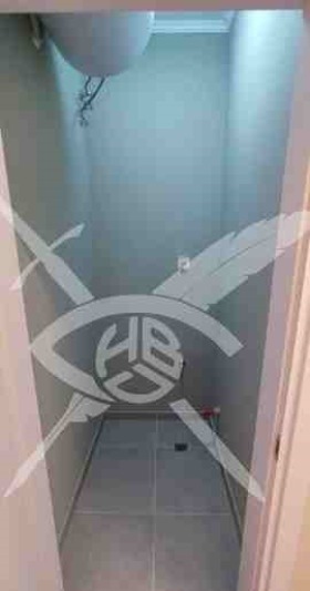 Продава 2-СТАЕН, гр. Бургас, Изгрев, снимка 3 - Апартаменти - 54756683