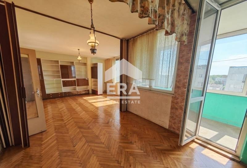 Продава 3-СТАЕН, гр. Силистра, Център, снимка 2 - Апартаменти - 54957678