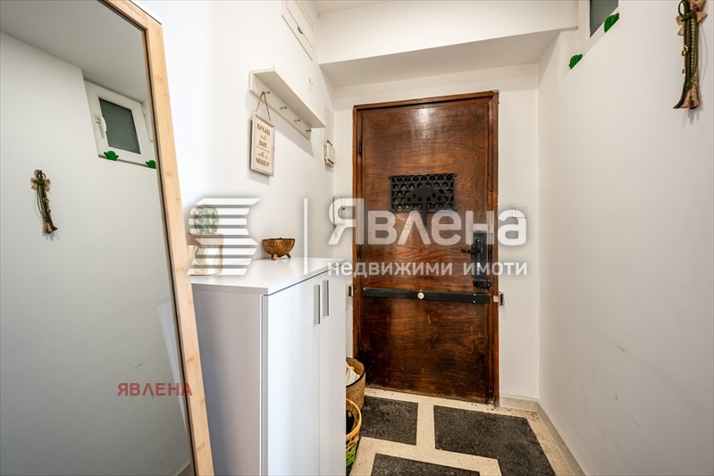 Продава 3-СТАЕН, гр. София, Център, снимка 13 - Апартаменти - 56123515