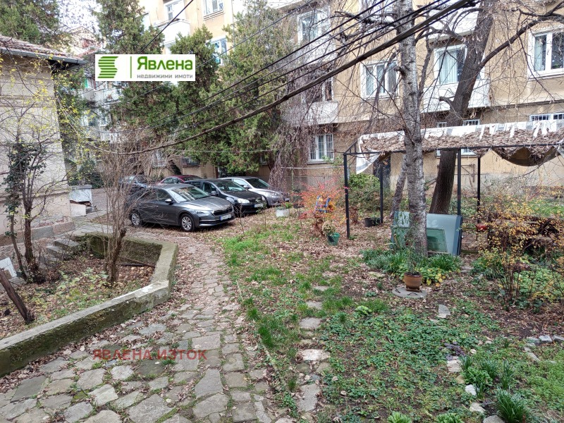 Продава МНОГОСТАЕН, гр. София, Център, снимка 2 - Апартаменти - 52815491