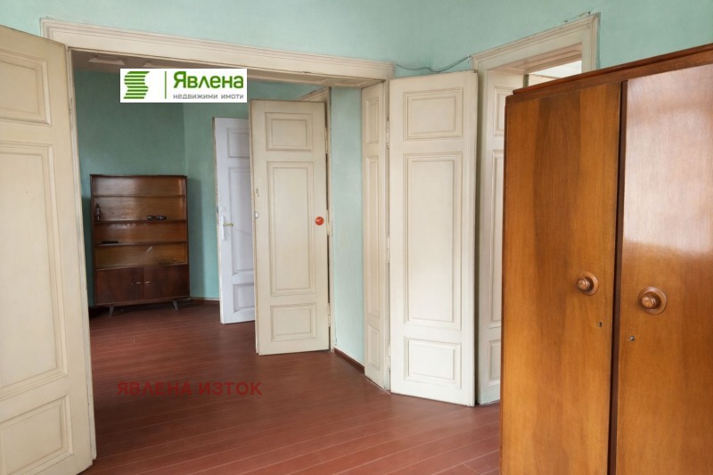 Продава МНОГОСТАЕН, гр. София, Център, снимка 6 - Апартаменти - 52815491