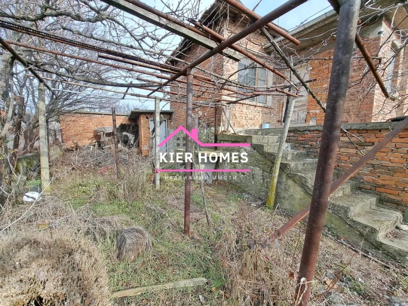 Продава КЪЩА, с. Великан, област Хасково, снимка 6 - Къщи - 52150545
