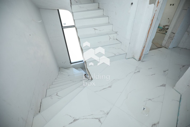 Продава КЪЩА, гр. София, м-т Камбаните, снимка 4 - Къщи - 52846123