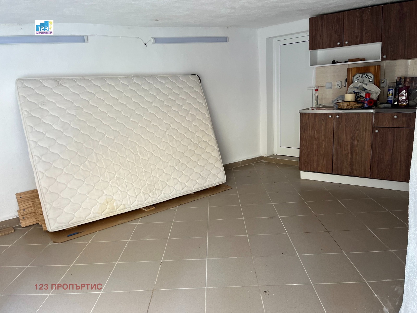 Продава 3-СТАЕН, гр. Кюстендил, Център, снимка 14 - Апартаменти - 54350116