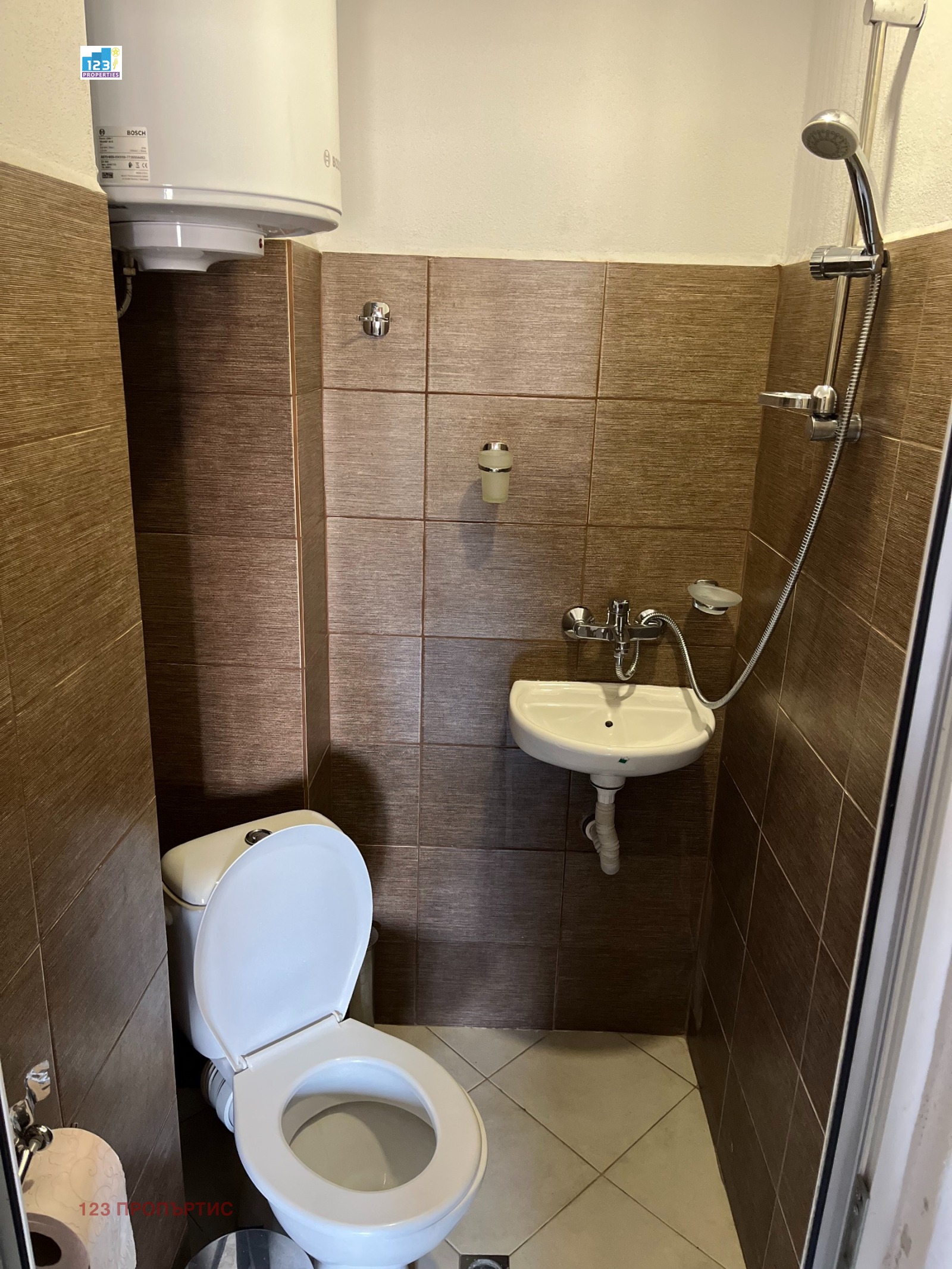 Продава 3-СТАЕН, гр. Кюстендил, Център, снимка 12 - Апартаменти - 54350116