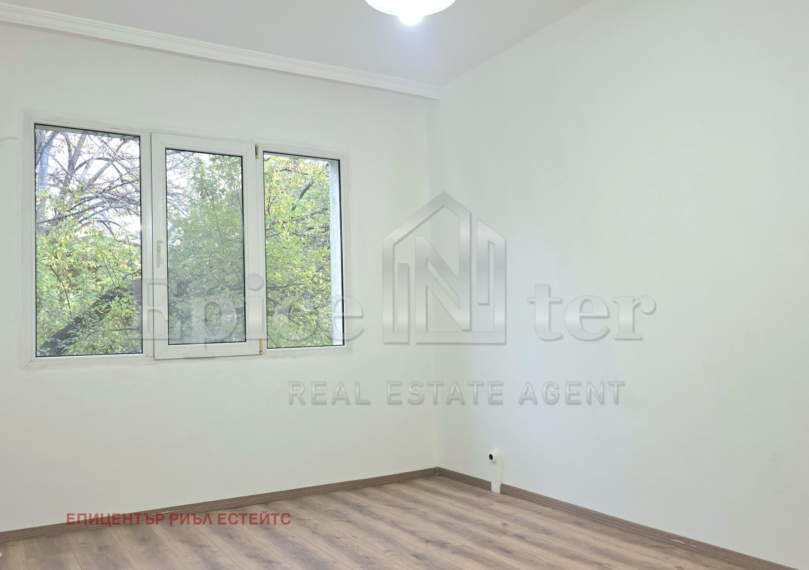 Продава 3-СТАЕН, гр. Пловдив, Кючук Париж, снимка 3 - Апартаменти - 55300017