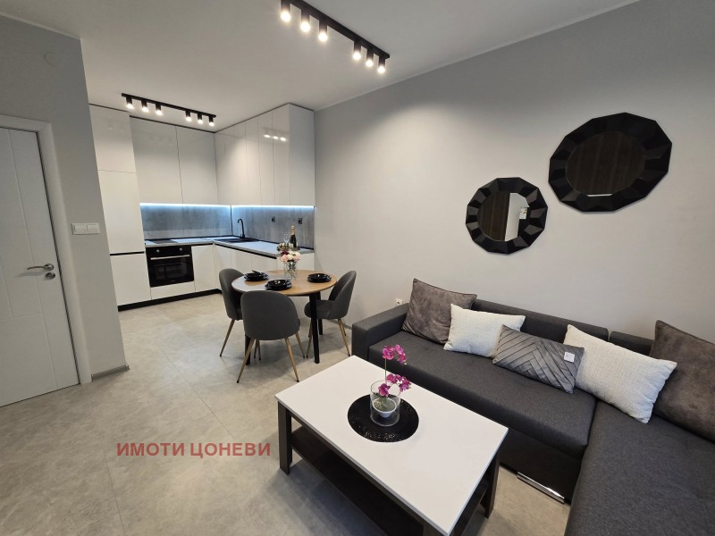 À vendre  1 chambre Stara Zagora , Tri tchoutchoura - tsentar , 55 m² | 25161033