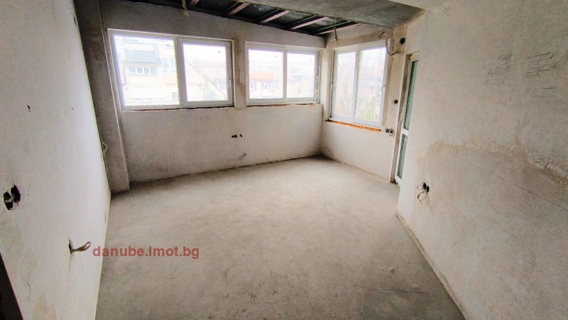 Продава 4-СТАЕН, гр. Русе, Център, снимка 11 - Апартаменти - 53477469