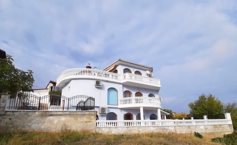 En venta  Casa región Dóbrich , Balchik , 297 metros cuadrados | 42850270 - imagen [4]