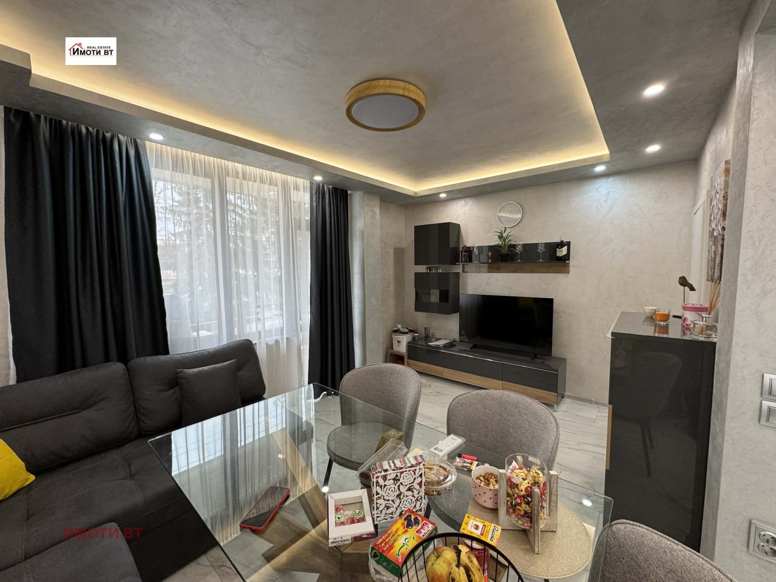 Продава 3-СТАЕН, гр. Велико Търново, Колю Фичето, снимка 2 - Апартаменти - 51026558