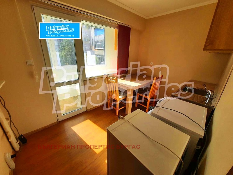 Продава 2-СТАЕН, гр. Бургас, Славейков, снимка 4 - Апартаменти - 52166589