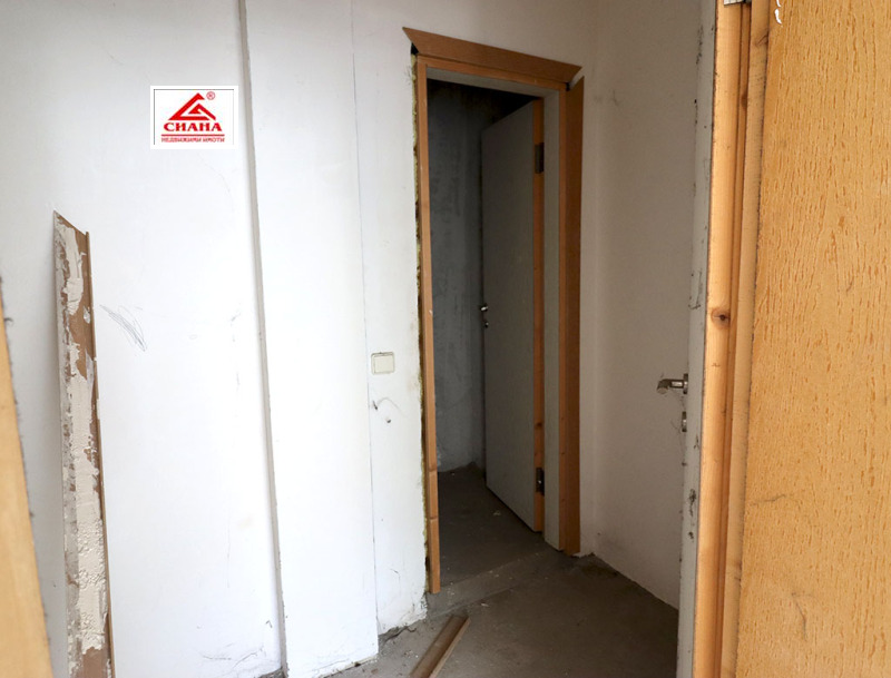 Myytävänä  Myymälä Ruse , Rodina 1 , 35 neliömetriä | 61800804 - kuva [5]