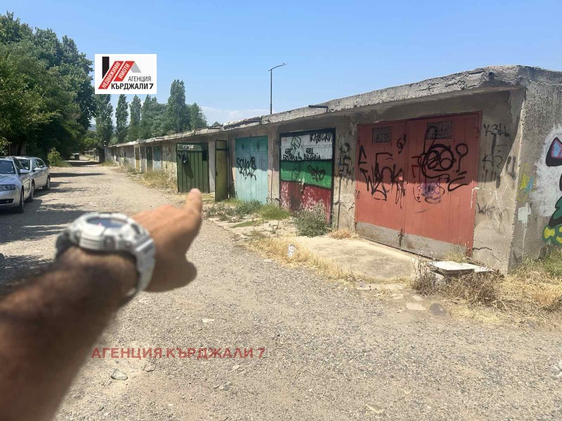 Till salu  Garage Kardjali , Centar , 19 kvm | 55073836 - bild [2]
