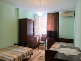 2 Schlafzimmer Tschataldscha, Warna 1