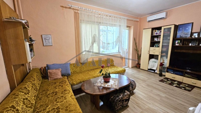 Продава 1-СТАЕН, гр. Пловдив, Тракия, снимка 4 - Апартаменти - 52751386