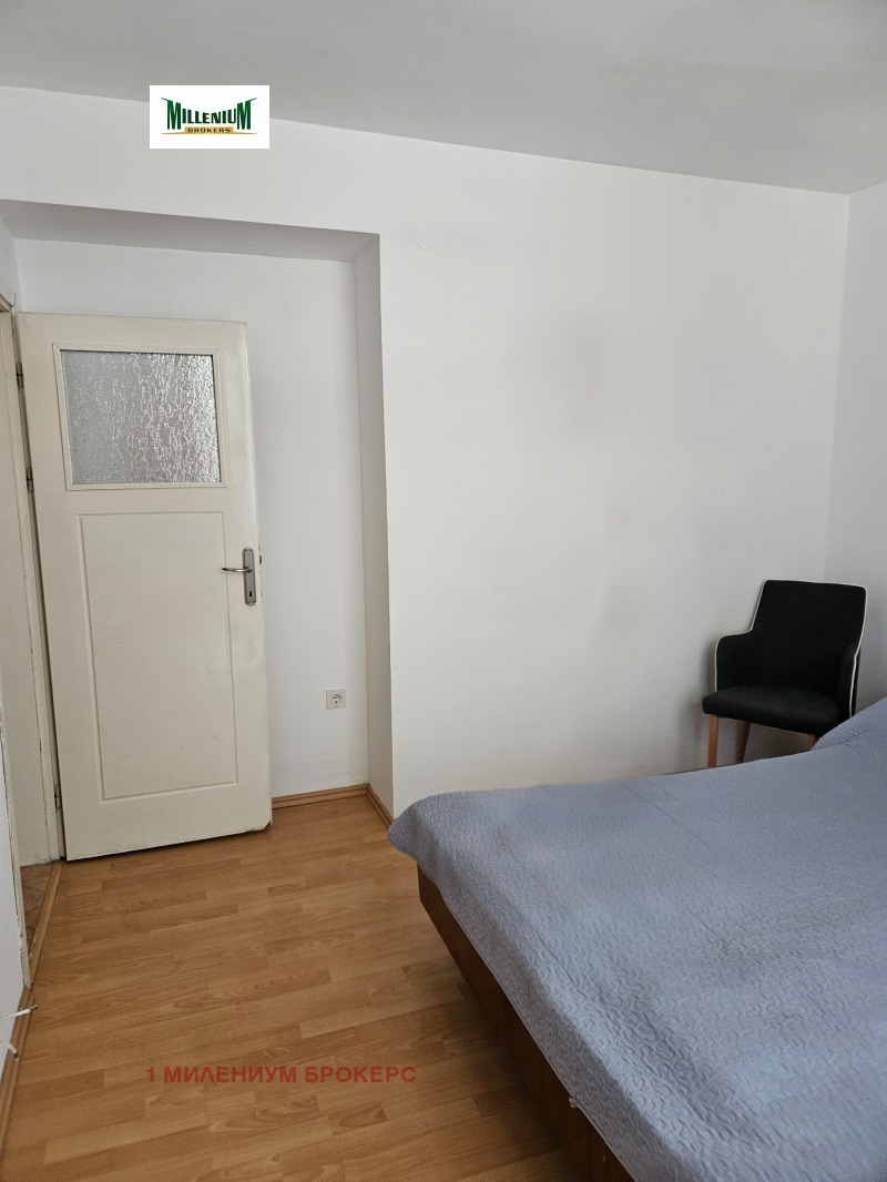 Myytävänä  2 makuuhuonetta Plovdiv , Mladežki Halm , 165 neliömetriä | 77550946 - kuva [8]