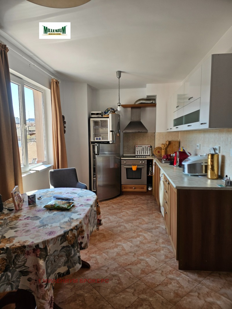 Till salu  2 sovrum Plovdiv , Mladejki Halm , 165 kvm | 77550946 - bild [6]