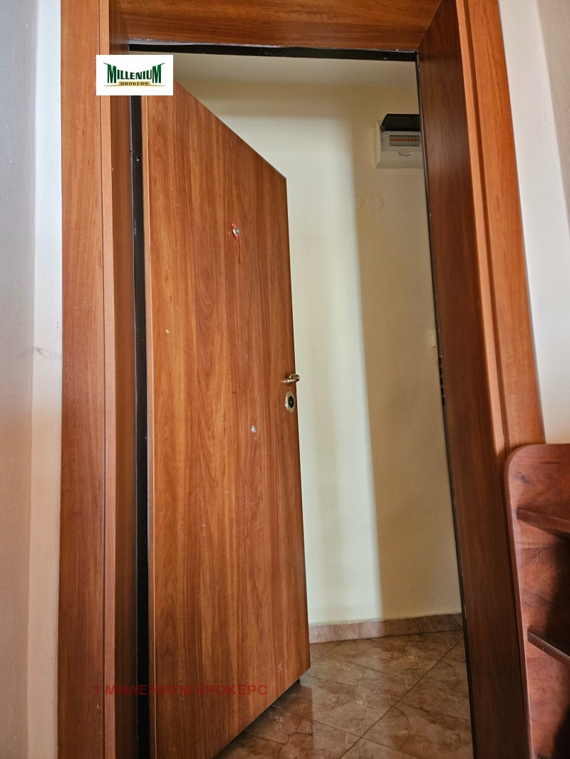 Till salu  2 sovrum Plovdiv , Mladejki Halm , 165 kvm | 77550946 - bild [11]