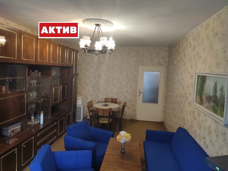 Продава 4-СТАЕН, гр. Търговище, Център, снимка 5 - Aпартаменти - 48801516