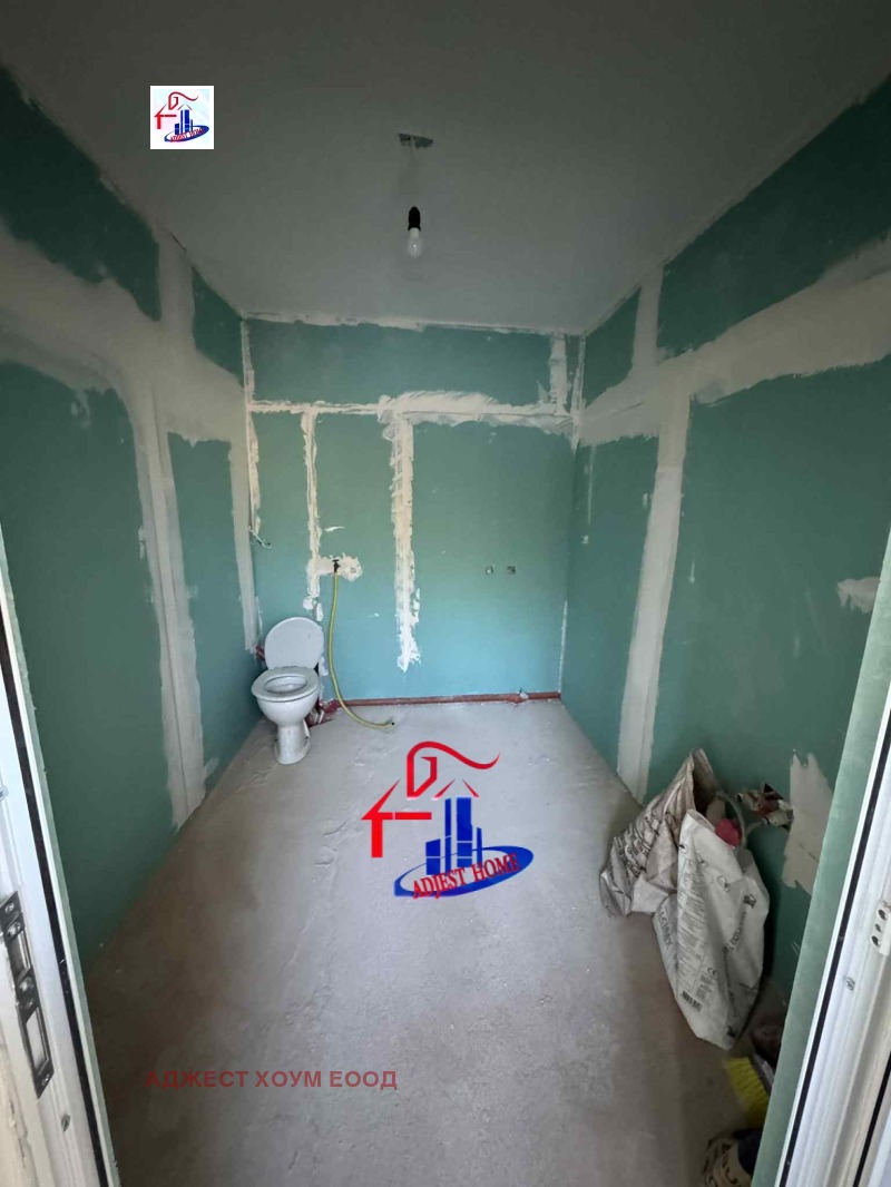 Продава КЪЩА, гр. Шумен, Куршун чешма, снимка 3 - Къщи - 52402430