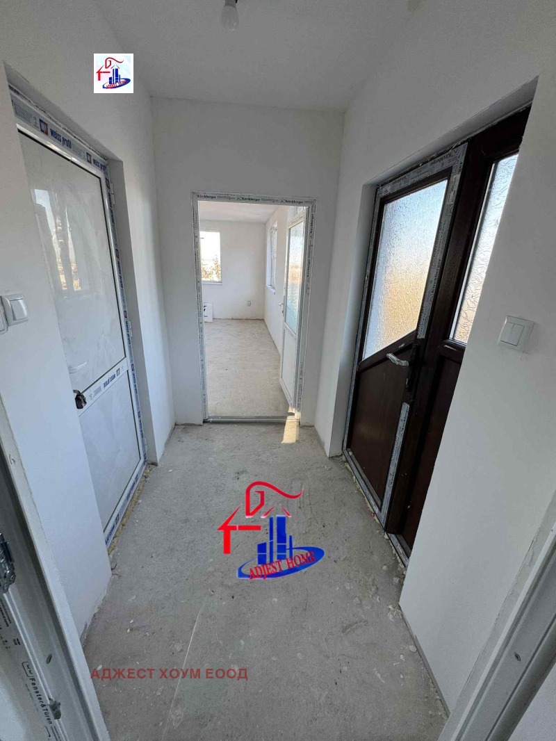 Продава КЪЩА, гр. Шумен, Куршун чешма, снимка 4 - Къщи - 52402430