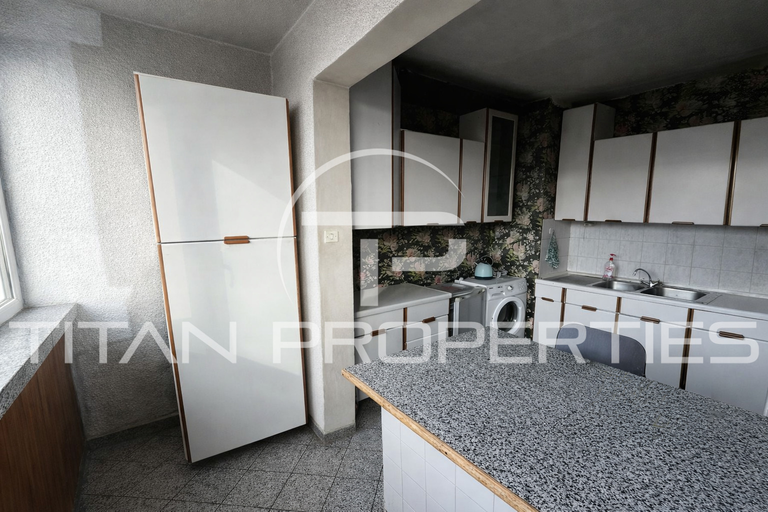 Продава 3-СТАЕН, гр. София, Център, снимка 3 - Апартаменти - 54228786