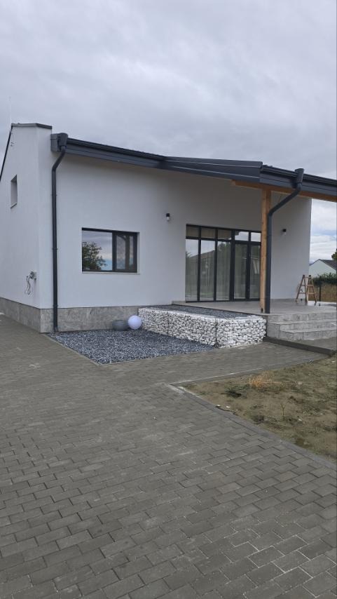 Продава КЪЩА, с. Радиново, област Пловдив, снимка 14 - Къщи - 52200272