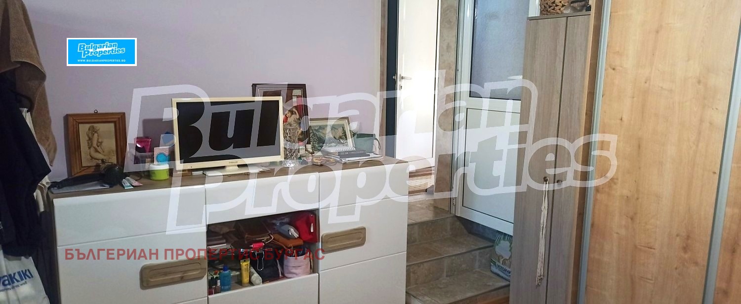 Продава КЪЩА, гр. Бургас, област Бургас, снимка 3 - Къщи - 53707404