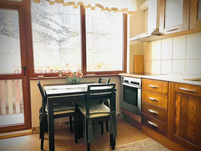 Продава ЕТАЖ ОТ КЪЩА, гр. Велико Търново, Стара част, снимка 11 - Етаж от къща - 52997813