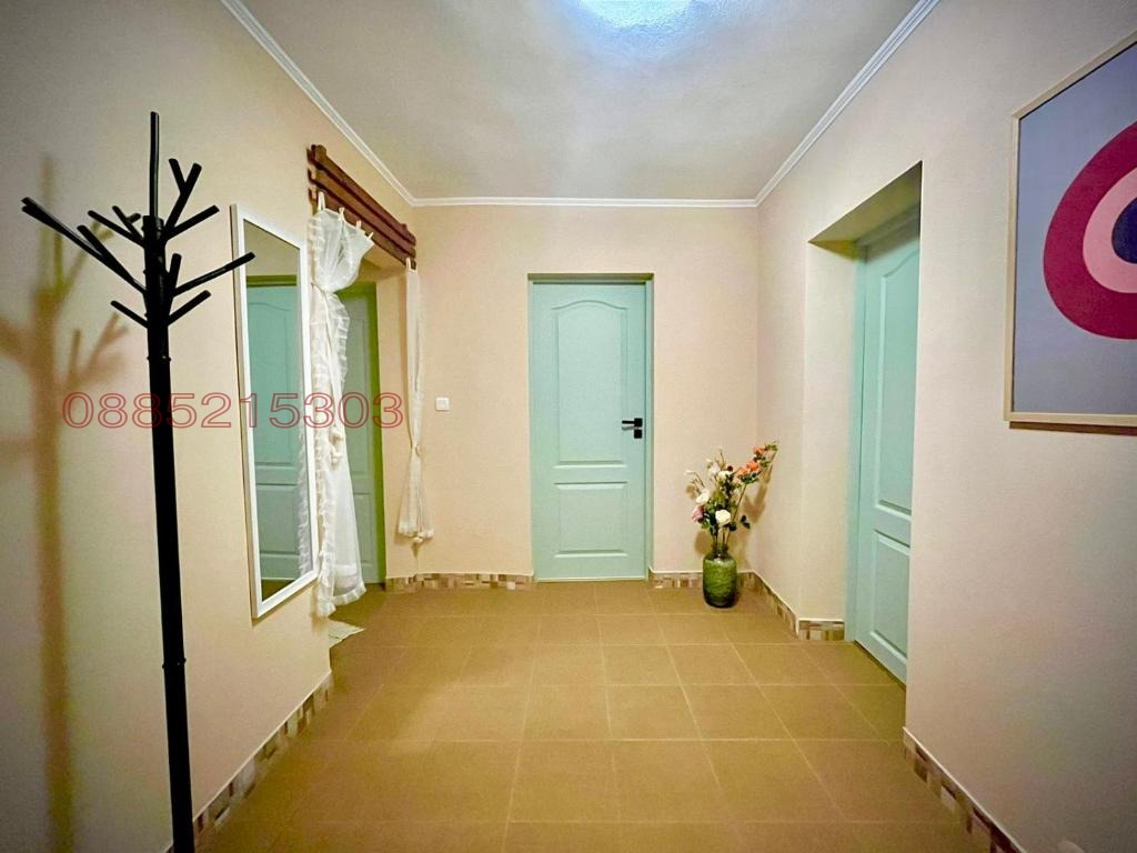 Продава ЕТАЖ ОТ КЪЩА, гр. Велико Търново, Стара част, снимка 14 - Етаж от къща - 54443694