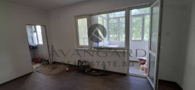 Στούντιο Τρακηια, Πλοβδηβ