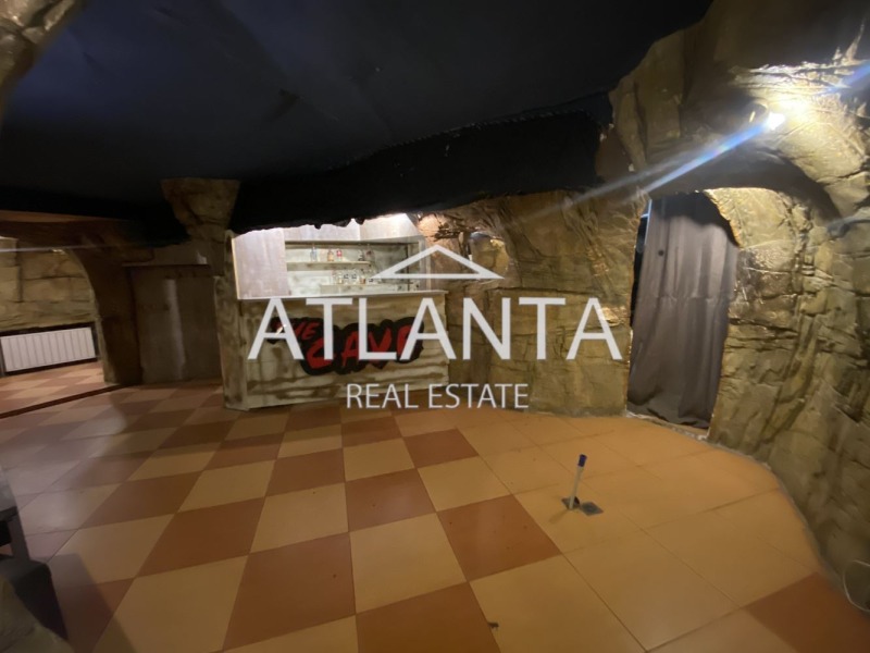 Продава  Заведение град Варна , Окръжна болница-Генерали , 102 кв.м | 44139499 - изображение [4]