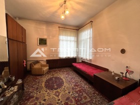 3 bedroom Tsentar, Sofia 3