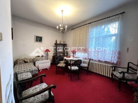 3 bedroom Tsentar, Sofia 2